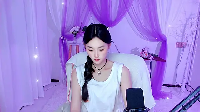 Snapshot of Tili_Lucky chatting on 22, 7, 2026 Tili Lucky online show from 22, 7, 2026