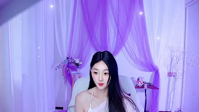 Snapshot of Tili_Lucky chatting on 8, 8, 2026 Tili Lucky online show from 8, 8, 2026