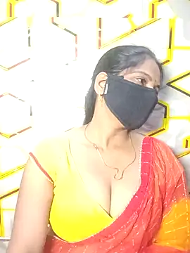 Snapshot of Juli_80 chatting on 11, 7, 2026 Juli 80 online show from 11, 7, 2026