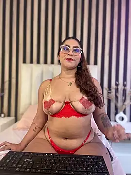 Snapshot of LiaDesire7 chatting on 7, 7, 2026 LiaDesire7 online show from 7, 7, 2026