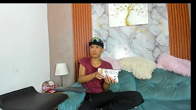Snapshot of BOUL_GUYS chatting on 9, 7, 2026 BOUL GUYS online show from 9, 7, 2026