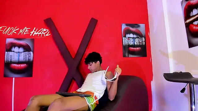 Snapshot of BOUL_GUYS chatting on 4, 8, 2026 BOUL GUYS online show from 4, 8, 2026