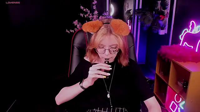 Snapshot of FoxxyyPolly chatting on 14, 6, 2026 FoxxyyPolly online show from 14, 6, 2026