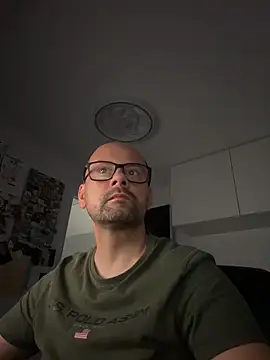 NakedAndrewHot online show from 28, 6, 2026
