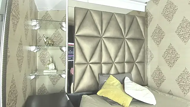 Snapshot of Violett_Carter chatting on 27, 5, 2026 Violett Carter online show from 27, 5, 2026