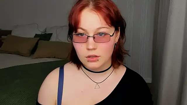 MiaLacrice online show from 16, 5, 2026