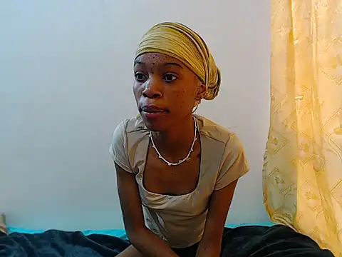 Snapshot of PetiteBarbie_05 chatting on 5, 6, 2026 PetiteBarbie 05 online show from 5, 6, 2026