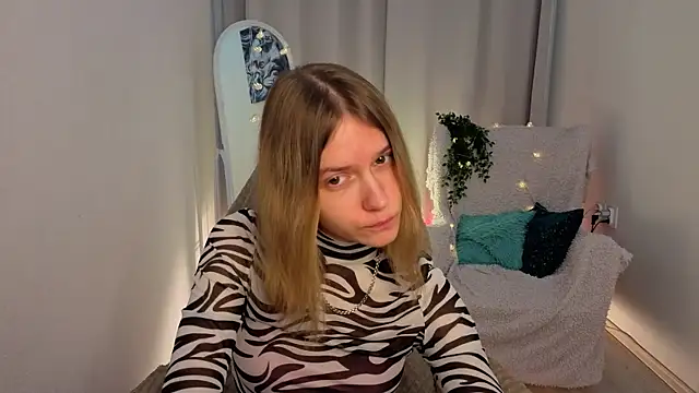 Snapshot of MilanaRayy chatting on 11, 6, 2026 MilanaRayy online show from 11, 6, 2026
