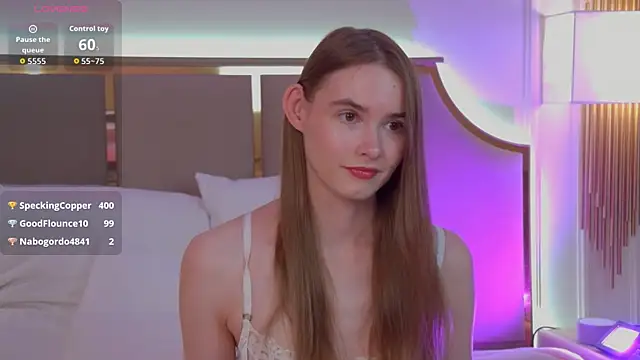 Snapshot of LillianYoung chatting on 7, 7, 2026 LillianYoung online show from 7, 7, 2026