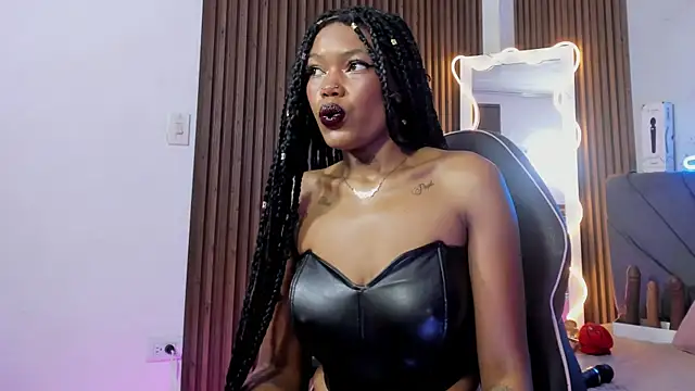 Snapshot of CRISTALBROKE_TAY chatting on 5, 6, 2026 CRISTALBROKE TAY online show from 5, 6, 2026
