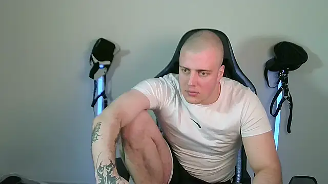 Snapshot of Bigbaald chatting on 17, 5, 2026 Bigbaald online show from 17, 5, 2026