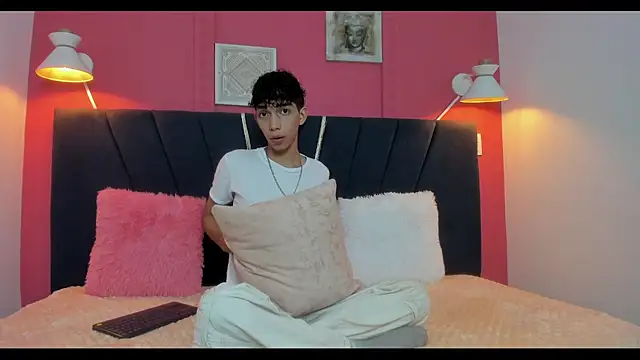 Snapshot of ero_boy40 chatting on 30, 5, 2026 ero boy40 online show from 30, 5, 2026