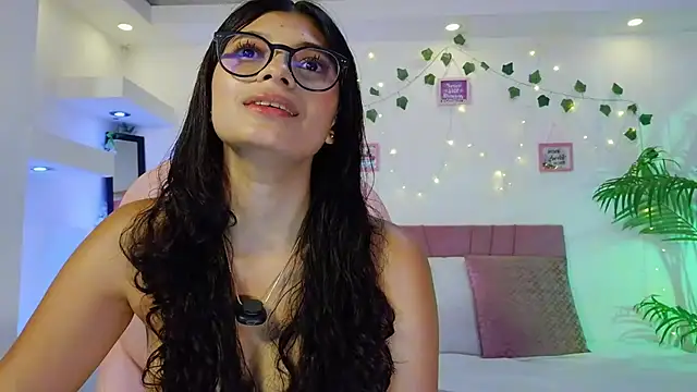 Snapshot of isabel_space chatting on 25, 6, 2026 isabel space online show from 25, 6, 2026