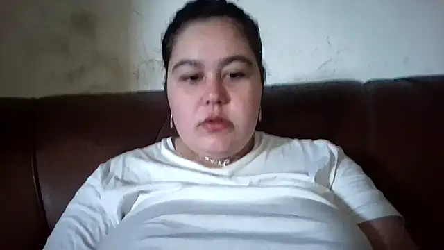 Snapshot of BUNNYMILA69 chatting on 13, 5, 2026 BUNNYMILA69 online show from 13, 5, 2026