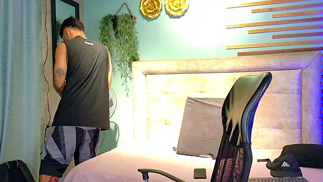 Snapshot of criss_hardcock_ chatting on 13, 6, 2026 criss hardcock online show from 13, 6, 2026