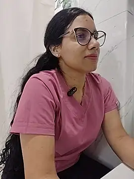 alanahot94 online show from 6, 8, 2026