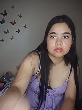 Snapshot of MiiaHott_W chatting on 24, 5, 2026 MiiaHott W online show from 24, 5, 2026