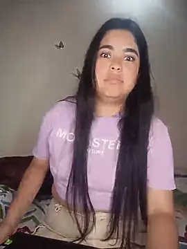 Snapshot of MiiaHott_W chatting on 27, 5, 2026 MiiaHott W online show from 27, 5, 2026