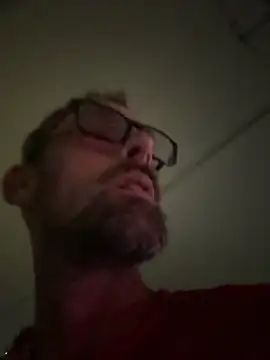 LukeLongsnake8in online show from 9, 5, 2026