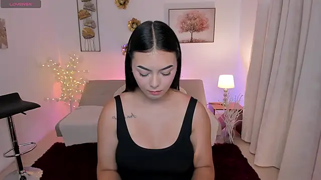 Emma Moretti1 online show from 13, 5, 2026