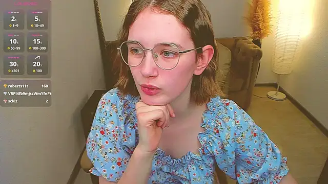 Snapshot of MiaNoon chatting on 11, 5, 2026 MiaNoon online show from 11, 5, 2026
