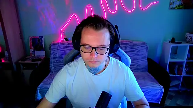 MeLanXolik online show from 9, 6, 2026
