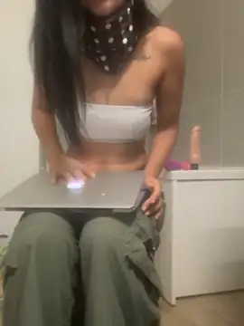 PoussiereOrientale online show from 3, 6, 2026