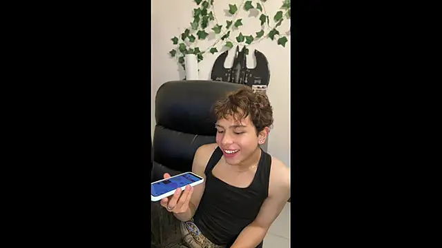 Snapshot of DanteSaint chatting on 28, 5, 2026 DanteSaint online show from 28, 5, 2026