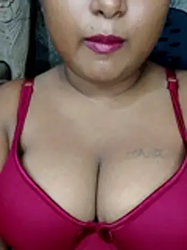 Snapshot of Rishwana77 chatting on 13, 7, 2026 Rishwana77 online show from 13, 7, 2026