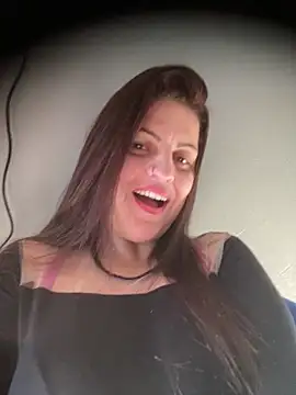 Snapshot of sweet_milenaa chatting on 3, 6, 2026 sweet milenaa online show from 3, 6, 2026