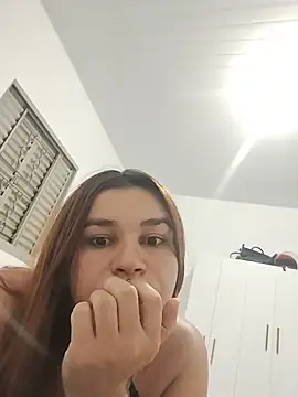 Snapshot of Evellynsexy chatting on 14, 7, 2026 Evellynsexy online show from 14, 7, 2026