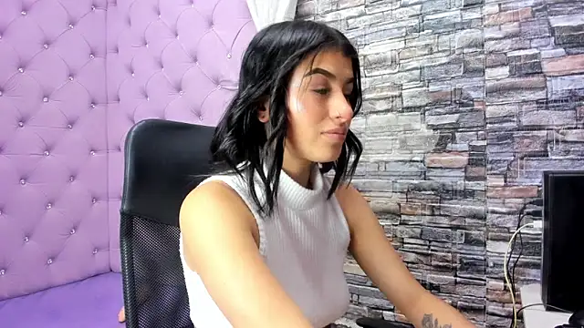 haileypetite online show from 22, 5, 2026