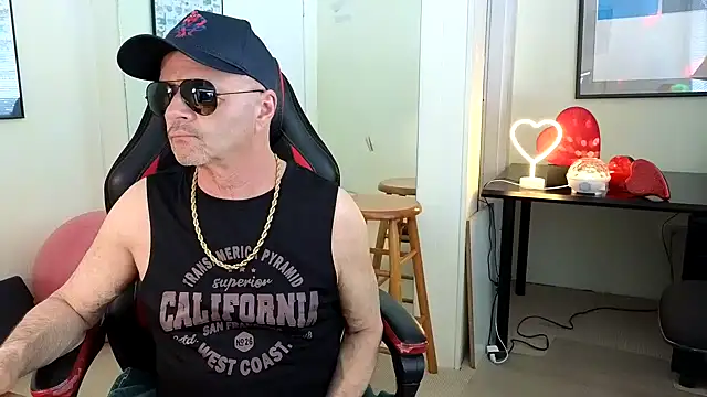 hotdadbod online show from 6, 3, 2025