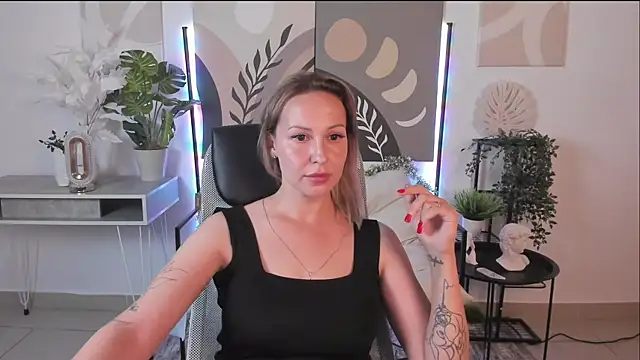 Charlotte Hudson online show from 6, 7, 2026