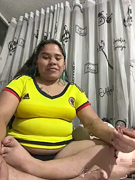 TuGatitaMiau075 online show from 24, 6, 2026