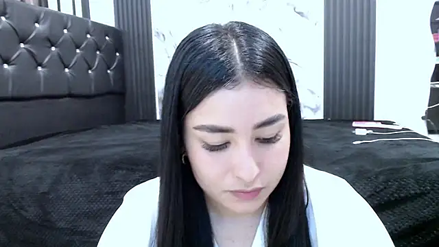 Snapshot of MiaReinig09 chatting on 8, 6, 2026 MiaReinig09 online show from 8, 6, 2026