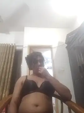 Snapshot of Hotsanvi-97 chatting on 26, 5, 2026 Hotsanvi-97 online show from 26, 5, 2026