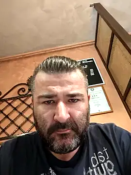 Angel and Devil couple online show from 3, 7, 2026