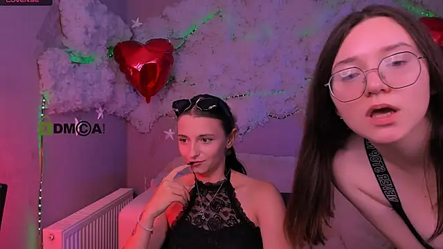Snapshot of caroline_honeyy chatting on 16, 7, 2026 caroline honeyy online show from 16, 7, 2026