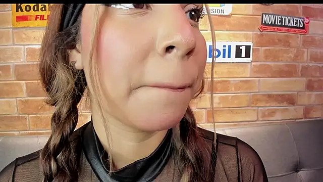 Snapshot of foxy_antonela chatting on 18, 6, 2026 foxy antonela online show from 18, 6, 2026