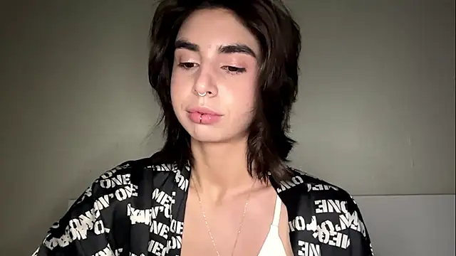 JessiaRuezga online show from 27, 5, 2026