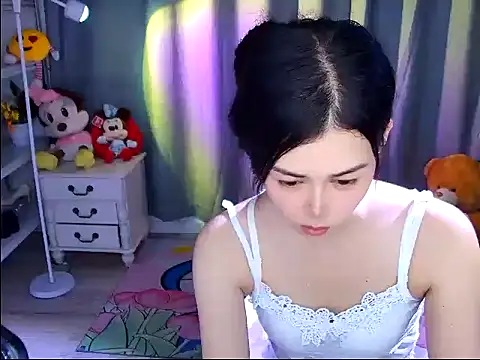 Snapshot of QinQin-888 chatting on 20, 5, 2026 QinQin-888 online show from 20, 5, 2026