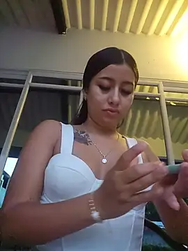 Snapshot of Luisa_Madrid chatting on 5, 6, 2026 Luisa Madrid online show from 5, 6, 2026