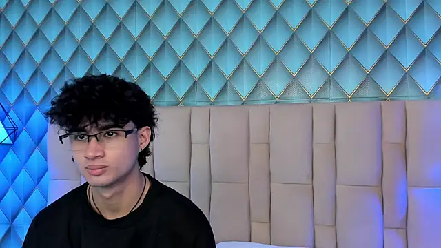 Sofia-Ethan online show from 6, 6, 2026