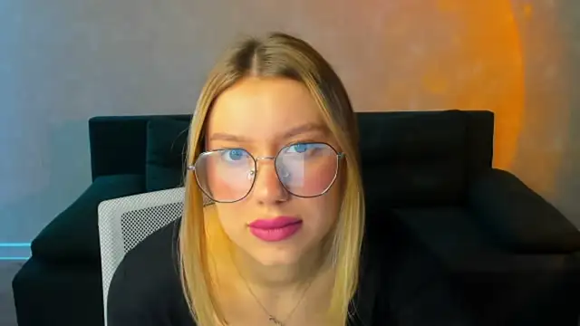 Shakira Lux online show from 21, 5, 2026