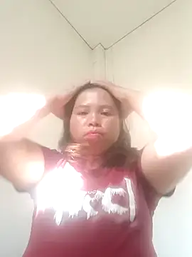 Snapshot of -Yeyi- chatting on 1, 6, 2026 -Yeyi- online show from 1, 6, 2026