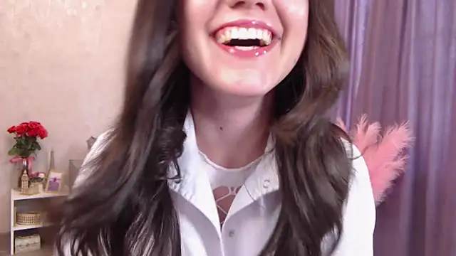 Snapshot of SusanMorandi chatting on 19, 6, 2026 SusanMorandi online show from 19, 6, 2026