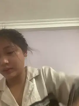 Snapshot of hinami-lo chatting on 16, 5, 2026 hinami-lo online show from 16, 5, 2026