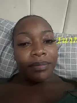 Snapshot of sexy_linah01 chatting on 18, 5, 2026 sexy linah01 online show from 18, 5, 2026