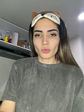Snapshot of MagdalenaVega chatting on 21, 5, 2026 MagdalenaVega online show from 21, 5, 2026